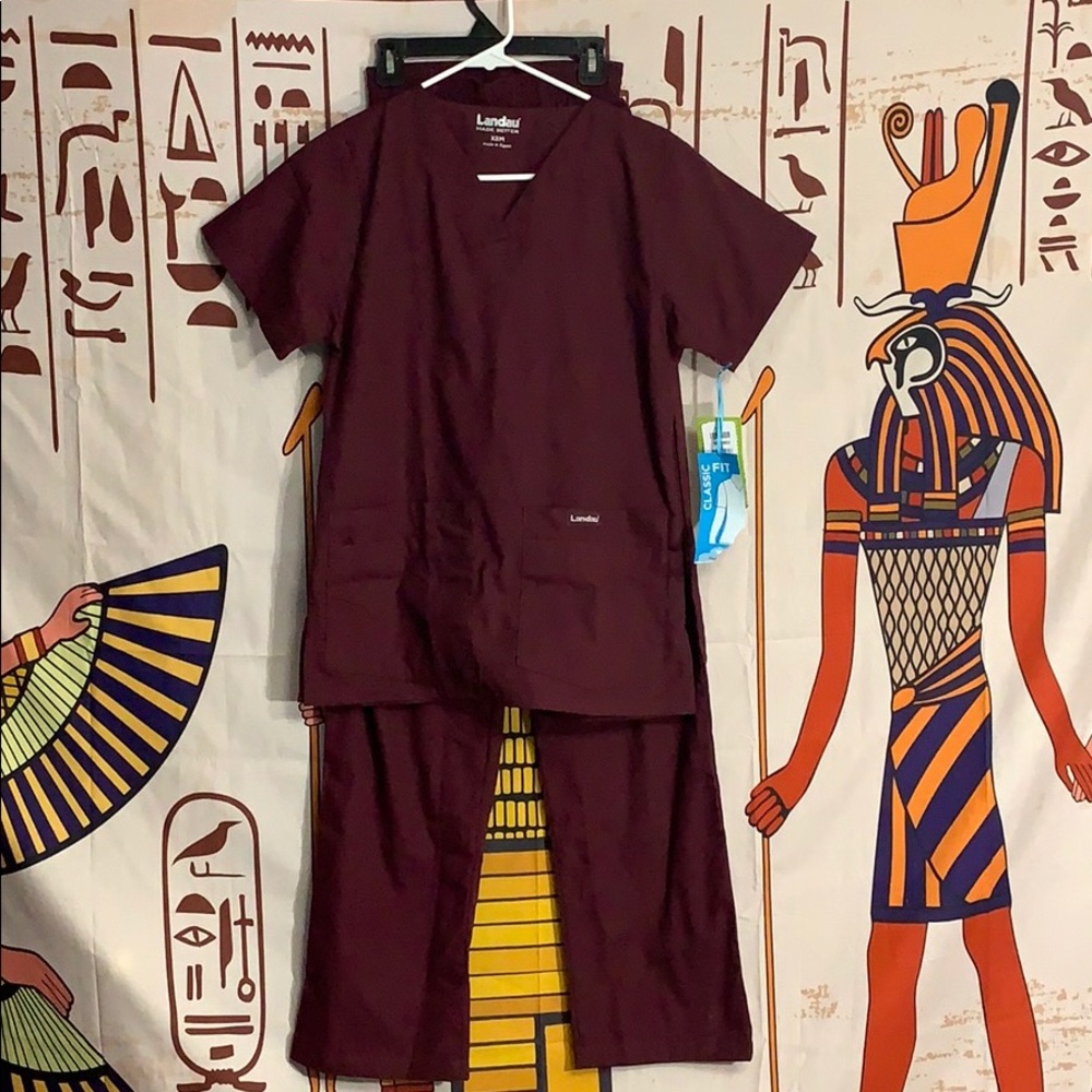 NWT Landau maroon scrub set
